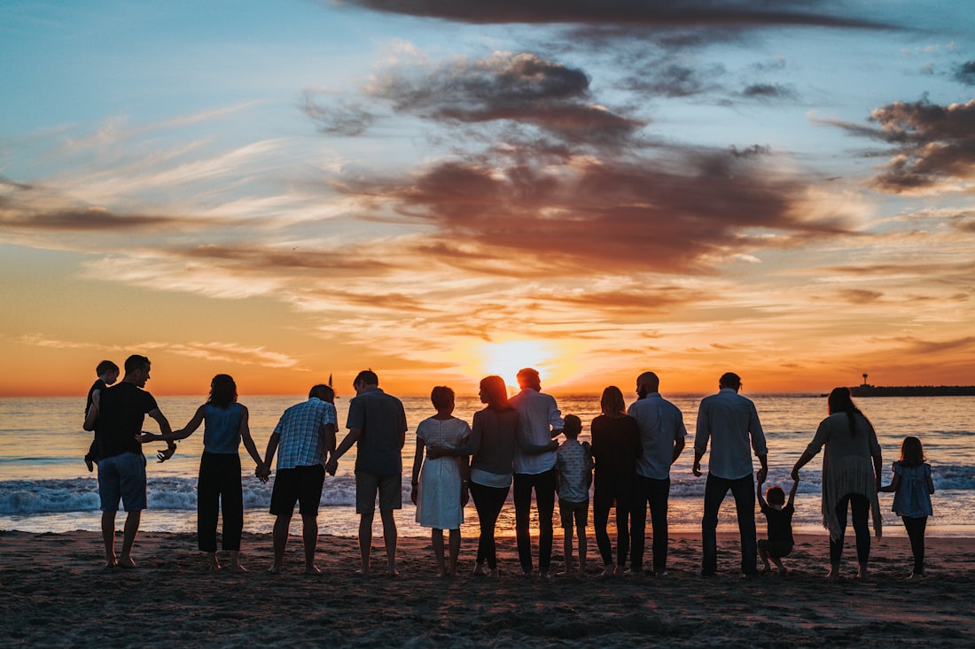 Familia unida en la playa